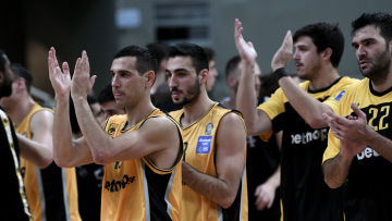 ΚΑΕ ΑΕΚ: «Έτοιμοι να παίξουμε με όποιους διαιτητές ή… δικαστές θέλει ο ΠΑΟΚ»