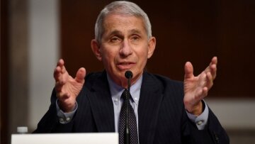 Κορωνοϊός - Φάουτσι: Το φθινόπωρο θα έχουμε «ανοσία της αγέλης»