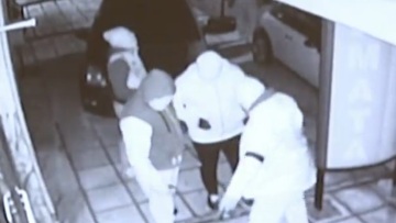 Θεσσαλονίκη: Βίντεο-ντοκουμέντο από διάρρηξη σε κοσμηματοπωλείο 