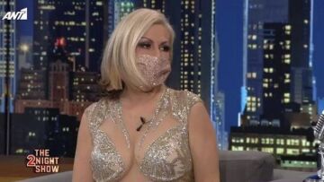 Έφη Σαρρή:  «Αν περάσω έξω από μοναστήρι, θα πέσει να με πλακώσει»