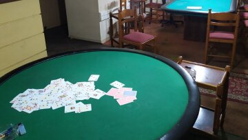 Πύργος: Διαμέρισμα έγινε χαρτοπαικτική λέσχη