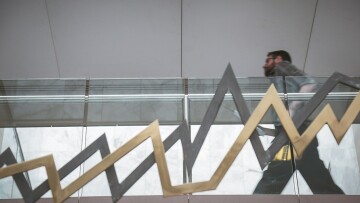 Πάρτι διαρκείας στο Χρηματιστήριο ξυπνά κωδικούς και ξένα κεφάλαια