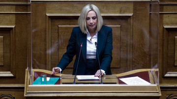 Γεννηματά: Η κυβέρνηση δεν μπορεί να δώσει λύσεις για την οικονομία και την υγεία