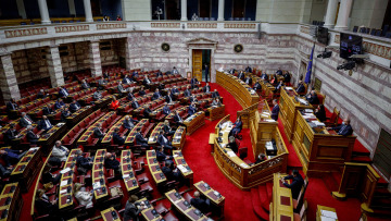 Με ευρύτατη πλειοψηφία η επικύρωση της επέκτασης χωρικών υδάτων στο Ιόνιο