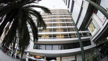 Κλειστά εστιατόρια στα ξενοδοχεία, ρεβεγιόν με room service:  Ποιες ημέρες αναστέλλεται η λειτουργία των εστιατορίων