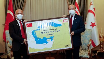 Προκλητικός Τατάρ: Δέχτηκε δώρο τον χάρτη της «Γαλάζιας Πατρίδας»