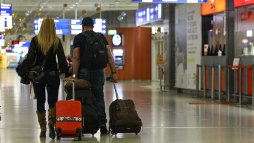 Κορωνοϊός - Βρετανία: Οι εμβολιασμοί αυξάνουν τις ταξιδιωτικές κρατήσεις και τις ελπίδες τουριστικής ανάκαμψης