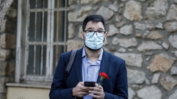   Κορωνοϊός: Στήριξη των ανθρώπων της πρώτης γραμμής ζητά ο ΣΥΡΙΖΑ