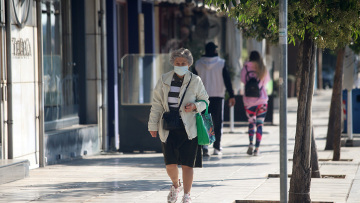 Παράταση μιας εβδομάδας του «σκληρού» lockdown σε Δυτική Αττική και Κοζάνη