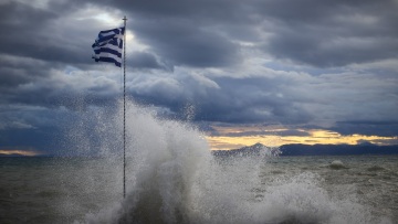 Αλλάζει ο καιρός: Χειμωνιάτικο σκηνικό με καταιγίδες, χιονοπτώσεις και θυελλώδεις ανέμους - Που θα εκδηλωθούν