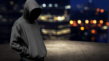 Διέρρηξε οκτώ μαγαζιά, τα δυο του ίδιου ιδιοκτήτη