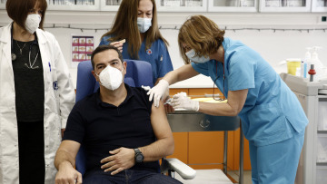 Εμβολιασμοί για τον κορωνοϊό: Εμβολιάστηκε ο Αλέξης Τσίπρας