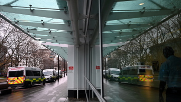 Κορωνοϊός - Βρετανία: Άνευ προηγουμένου πίεση στο σύστημα υγείας μετά την αύξηση των κρουσμάτων