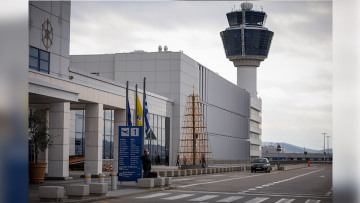 Επέστρεψαν οι Έλληνες από το Ντουμπάι - Rapid test σε όλους