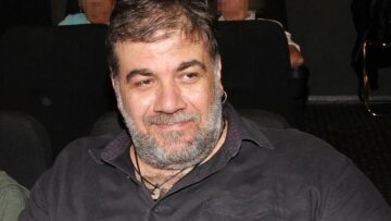 Δημήτρης Σταρόβας για τις καταγγελίες στο θεάτρο: «Τους βαφτίσαμε τώρα όλους βιαστές»