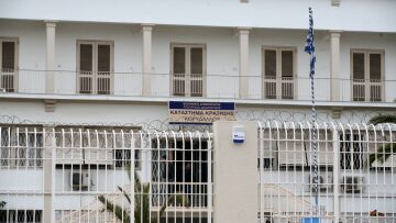 Άγνωστοι πέταξαν δέμα με ναρκωτικά μέσα στις φύλακες Κορυδαλλού