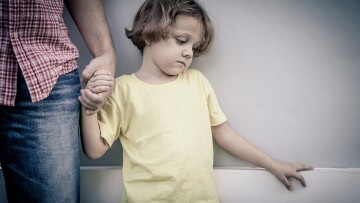 Σεξουαλική Παρενόχληση: Πώς μιλάμε για αυτό το ευαίσθητο θέμα στα παιδιά