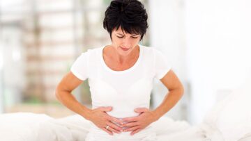 Βαρυστομαχιά: Τρεις κινήσεις που ανακουφίζουν άμεσα