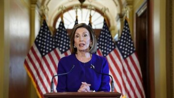 Εισβολή στο Καπιτώλιο - Πελόζι: Ζητώ την άμεση καθαίρεση του Τραμπ