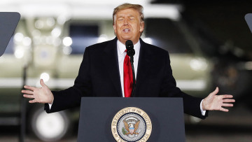 Πρόταση μομφής κατά Τραμπ από τους Δημοκρατικούς - Τι σχεδιάζει να κάνει ο Πενς