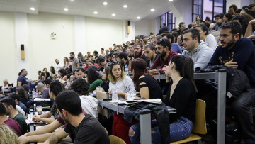 Τι αλλάζει στα Πανεπιστήμια: Όριο φοίτησης, βάση εισαγωγής και πανεπιστημιακή αστυνομία