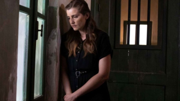 Άγριες Μέλισσες: Η Ελένη κινδυνεύει να ξαναμπεί φυλακή