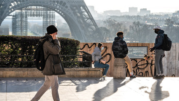 Γαλλία: Σκληρό lockdown από το Σάββατο - Απαγόρευση κυκλοφορίας μετά τις 18:00 σε όλη τη χώρα
