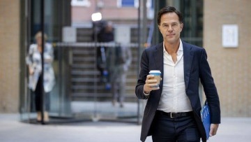 Ολλανδία: Παραιτήθηκε η κυβέρνηση Ρούτε μετά το σκάνδαλο για τα οικογενειακά επιδόματα