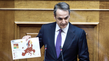 Μητσοτάκης: Παγώνει για δέκα μέρες η αύξηση του προστίμου στα 500 ευρώ