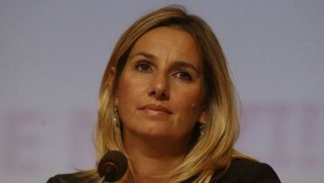 Ανάρτηση Μπεκατώρου: Να υποστηρίξουμε ο ένας τον άλλο, ώστε να βγουν όλα στο φως