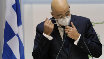 Τουρκικά ΜΜΕ: «Αιτία πολέμου» οι δηλώσεις Δένδια για τα 12 ν.μ. ανατολικά της Κρήτης