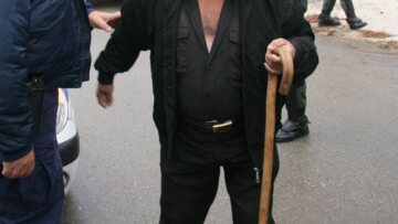 Κάρπαθος: Τσακώθηκαν με βοσκό και τους... δάγκωσε!