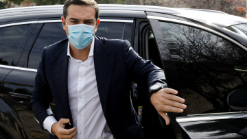 Πώς δικαιολογεί ο ΣΥΡΙΖΑ την αγωγή Τσίπρα σε Κουρτάκη - Παπαχρήστο