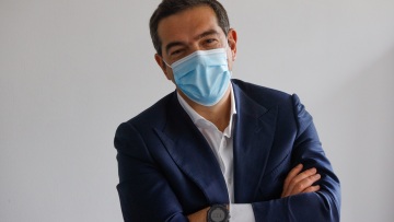 Αντιδράσεις για την αγωγή Τσίπρα σε δημοσιογράφους: Για προσπάθεια φίμωσης του Τύπου κάνουν λόγο κόμματα και ΕΣΗΕΑ