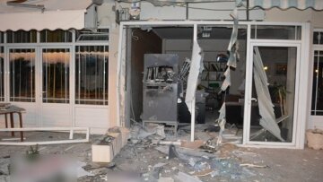 Πιερία: Ανατίναξαν τρία ΑΤΜ αλλά δεν πήραν δεκάρα!