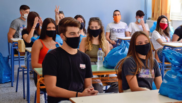 Σύψας: Φλερτάρει με το «κόκκινο» η Αττική - Εισηγήσεις για κλειστά Λύκεια- Γυμνάσια και επαναφορά click away