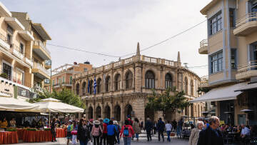 SOS για τον πληθυσμό της Ελλάδας: Χάθηκαν τρεις πόλεις σαν το Ηράκλειο μέσα σε δέκα χρόνια