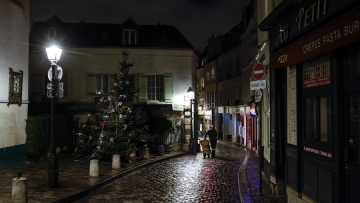 Γαλλία: Οι αρχές έκλεισαν 24 εστιατόρια που λειτουργούσαν παράνομα στο Παρίσι