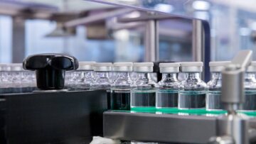 «Πόλεμος» των εμβολίων: Στα «μαχαίρια» Ευρωπαϊκή Ένωση, Μεγάλη Βρετανία και AstraZeneca