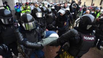 Υπόθεση Ναβάλνι: Πάνω από 5.300 συλλήψεις στις διαδηλώσεις υπέρ της απελευθέρωσής του