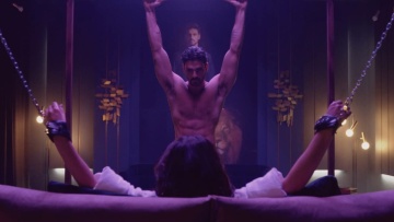 Το Netflix βάζει φωτιές: Ο hot πρωταγωνιστής του 365 dni πάει στο... Toy Boy