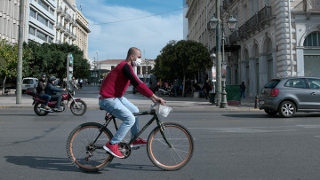 Lockdown: Κρίσιμη η σημερινή συνεδρίαση των ειδικών - Τι θα γίνει με απαγόρευση κυκλοφορίας, σχολεία και μαγαζιά 