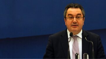 Μόσιαλος: Πόσο αποτελεσματικά είναι τα νέα εμβόλια AstraZeneca και Johnson & Johnson 