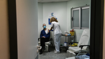 Κορωνοϊός: Στο 3,9% ο εμβολιασμός του πληθυσμού - Αύριο ανοίγει η πλατφόρμα για τους 60-64 