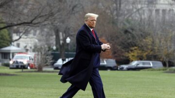 Εισβολή στο Καπιτώλιο: Ξεκίνησε η δίκη Τραμπ στη Γερουσία - Σε ποια περίπτωση θα καταδικαστεί