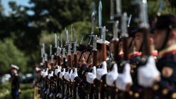 Κορωνοϊός: «Stop» στις εξόδους από στρατιωτικές σχολές για δύο εβδομάδες