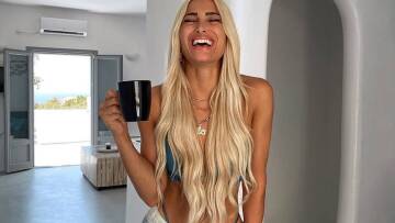 Iωάννα Τούνη: Μετακόμισε ξανά σε Airbnb και μας ξεναγεί... μέχρι και στην κρεβατοκάμαρά της 