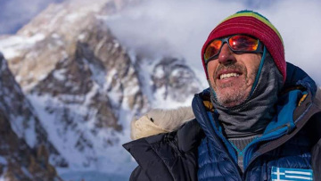 «Θρίλερ» στα 7.500 μέτρα: Η περιπέτεια του Αντώνη Συκάρη στην κορυφή Κ2 των Ιμαλαΐων