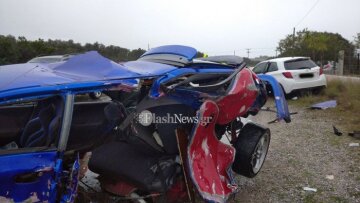 Σφοδρή σύγκρουση δυο οχημάτων στα Χανιά - Είχαν άγιο οι επιβαίνοντες