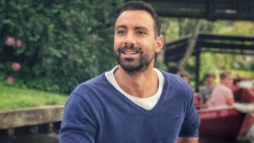 Στον ΑΝΤ1 (και επίσημα) ο Σάκης Τανιμανίδης 